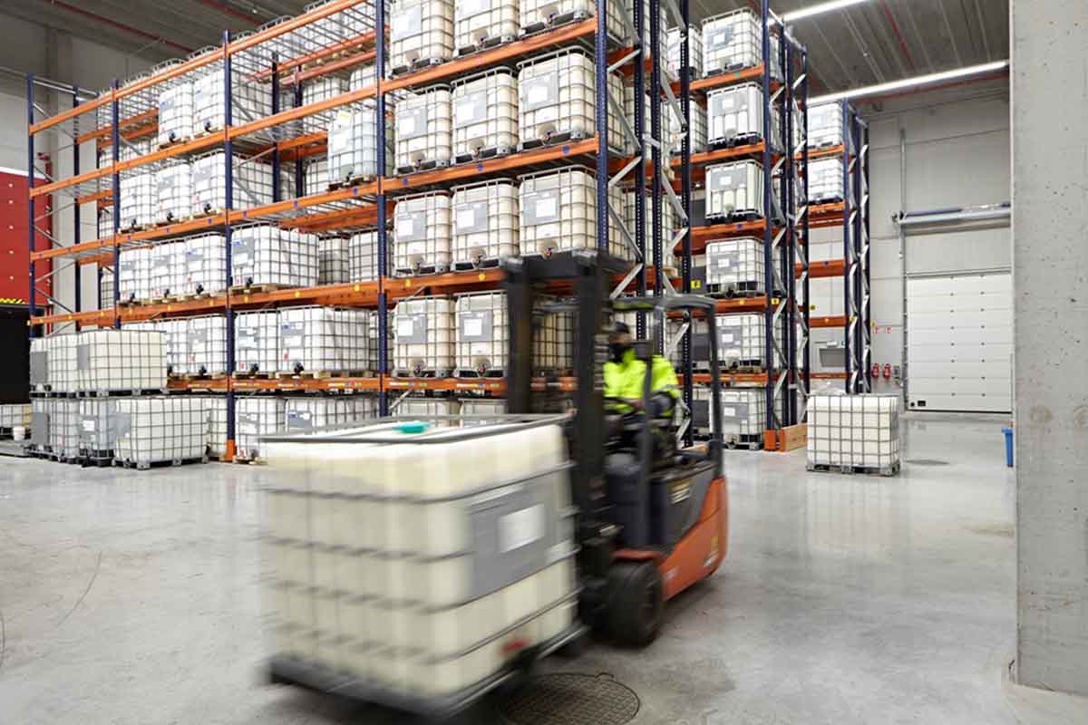 Chemicals distribution, Chemicals supplier in Europe